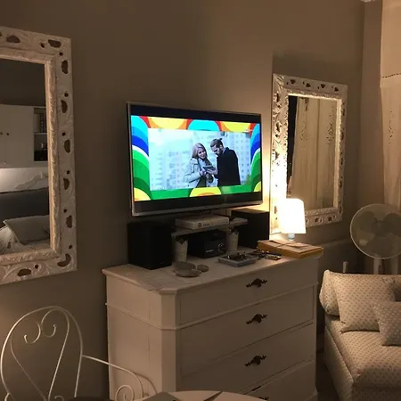 Daire St. Martin Lovely *